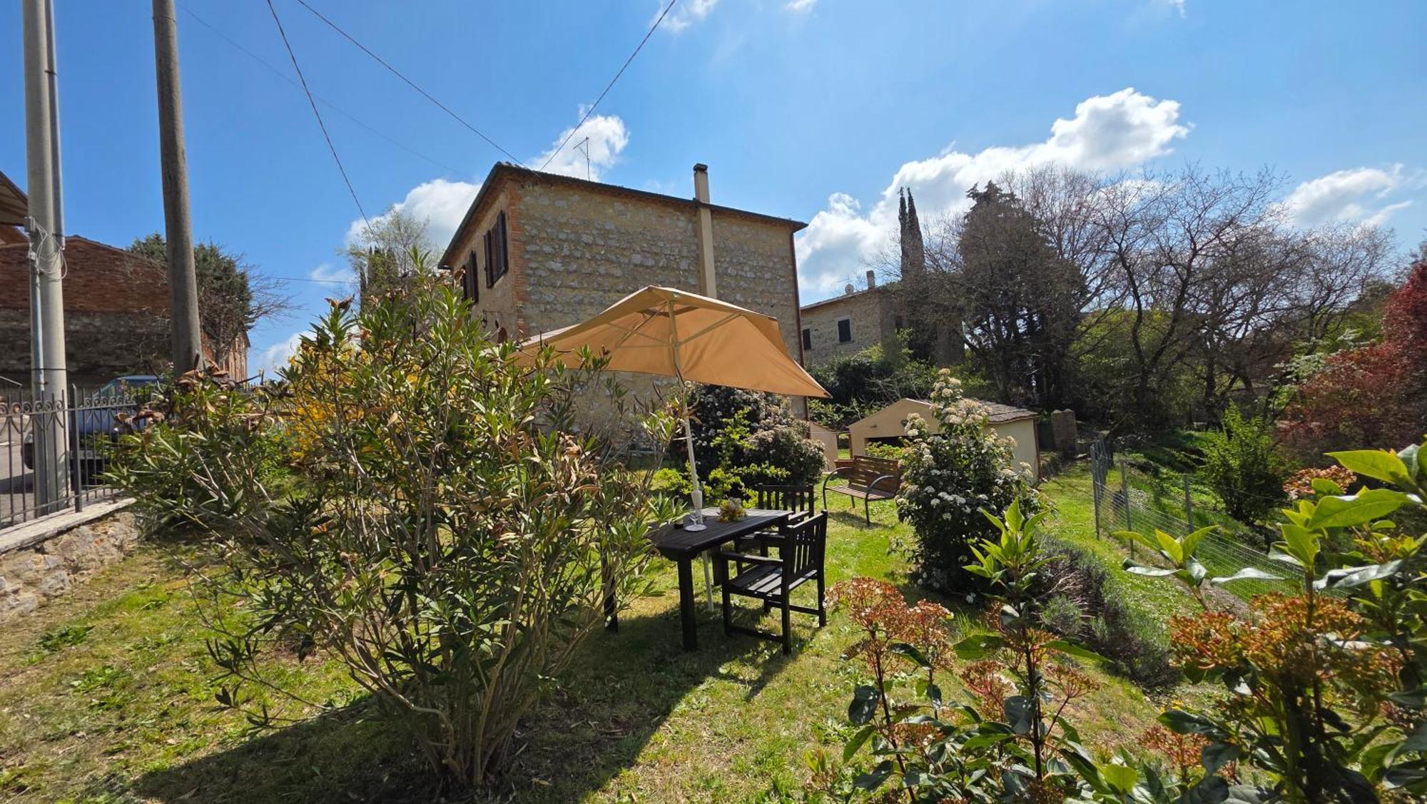 Villa A Casa Di Gabri Montefollonico Exterior foto
